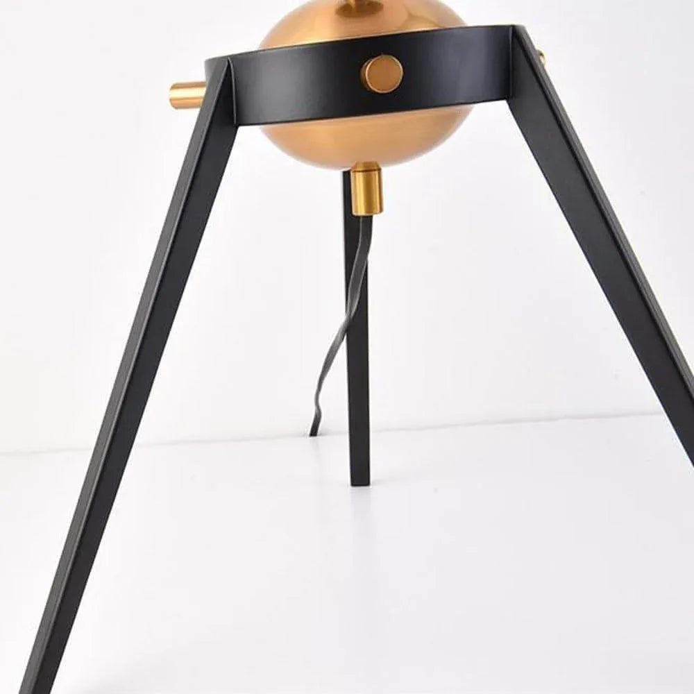 Audara-Scandinavian Minimalist Showroom Model House Showcase Desk Light Creative Tripod Stand Metal Desk Lamp Living Room Office Apartment Dormitory Table Lamp Hotel Front Desk Club Lighting Fixture