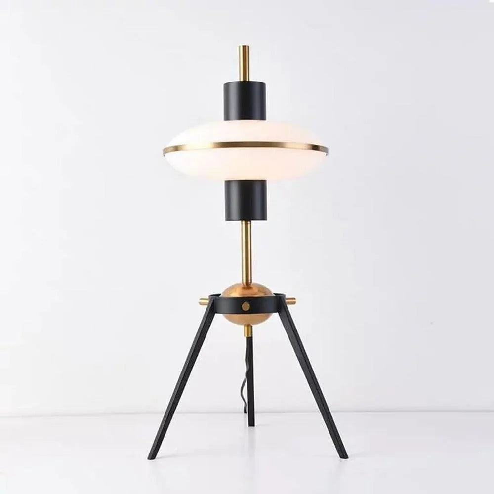 Audara-Scandinavian Minimalist Showroom Model House Showcase Desk Light Creative Tripod Stand Metal Desk Lamp Living Room Office Apartment Dormitory Table Lamp Hotel Front Desk Club Lighting Fixture