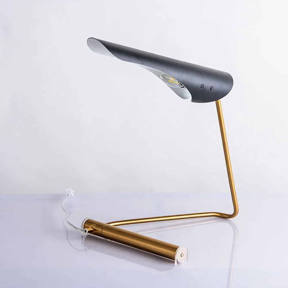 Audara-Scandinavian Simple Designer Model Home Desk Light Creative Luxury Metal Bedroom Bedside Desk Lamp Living Room Office Sofa Table Lamp Hotel Restaurant Warehouse Lighting Fixture