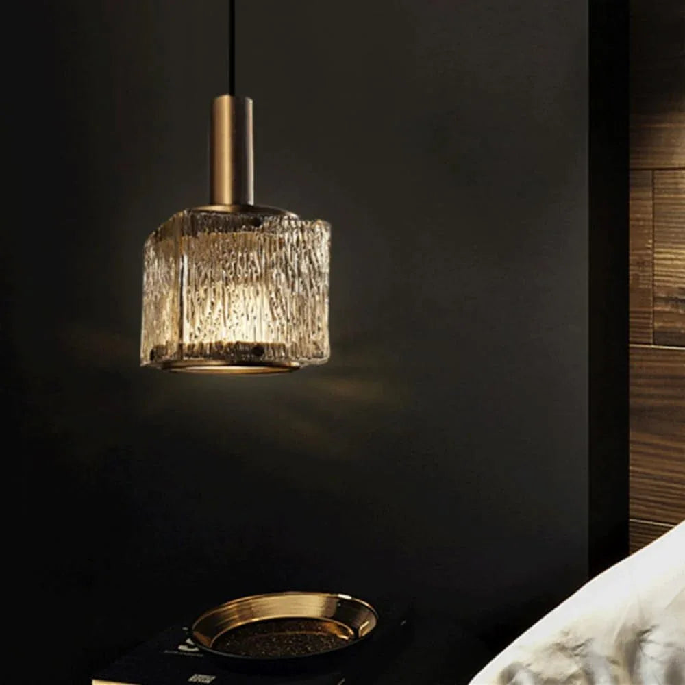 Audara-Crystal Pendant Light, 7-inch, European Modern Minimalist Style, Suitable for Installation in Various Spaces Such As Bedrooms, Hotels, Restaurant Entryways, Cafes, and Kitchen Islands.
