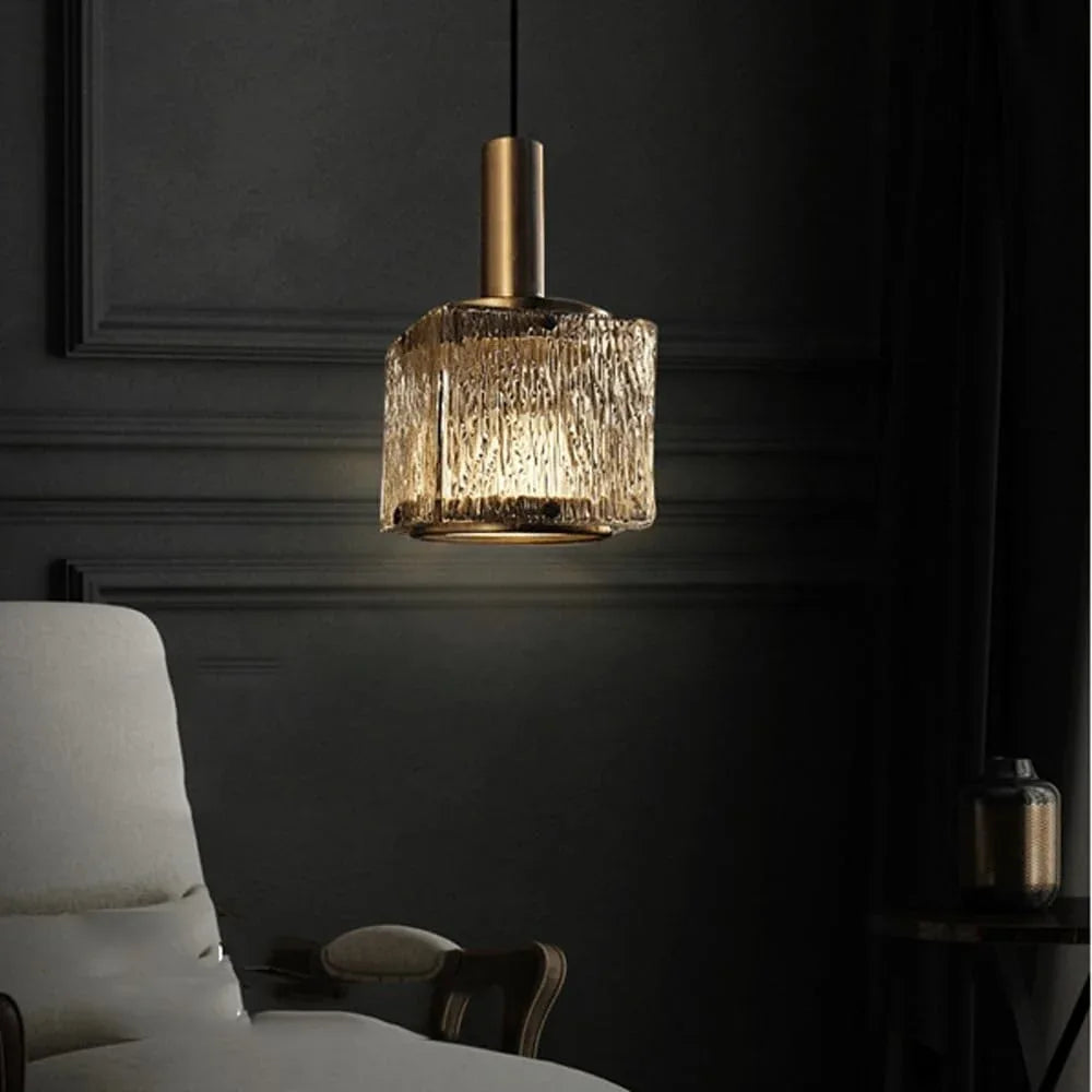 Audara-Crystal Pendant Light, 7-inch, European Modern Minimalist Style, Suitable for Installation in Various Spaces Such As Bedrooms, Hotels, Restaurant Entryways, Cafes, and Kitchen Islands.