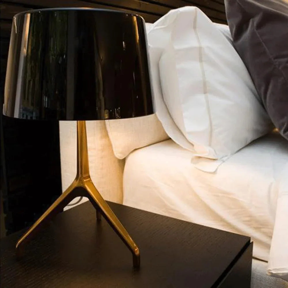 Audara-Italian Postmodern Hotel Cafe Model Room Decoration Desk Light Luxury Simple Tripod Shape Metal Desk Lamp Bedroom Living Room Office Table Lamp Showroom Clubhouse Bar Lighting Fixture