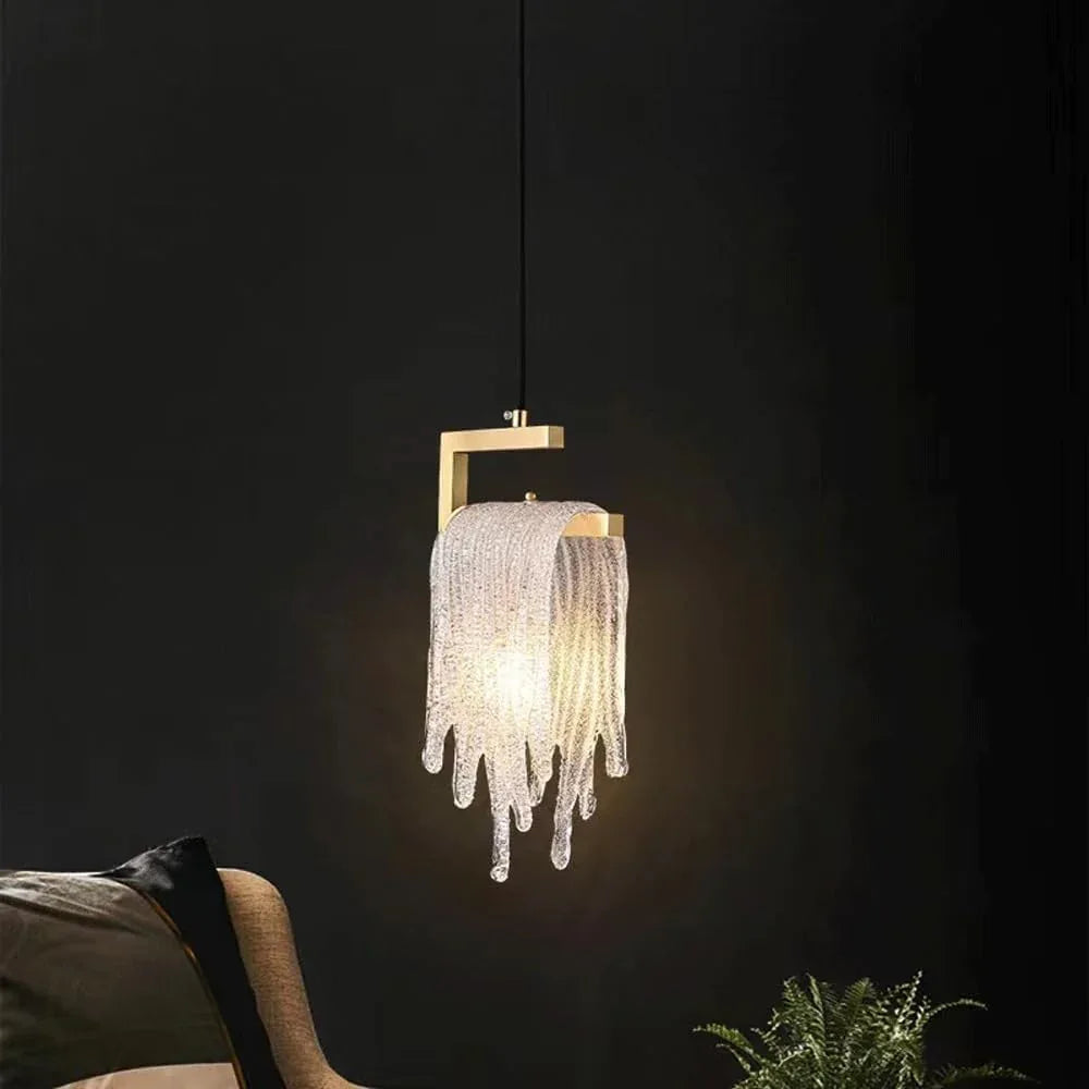 Audara-Crystal Pendant Light, 8-inch Style, Modern and Luxurious Design, Suitable for Various Locations Such As Hotels, Restaurants, and Kitchen Islands. Also Suitable for Bedrooms.