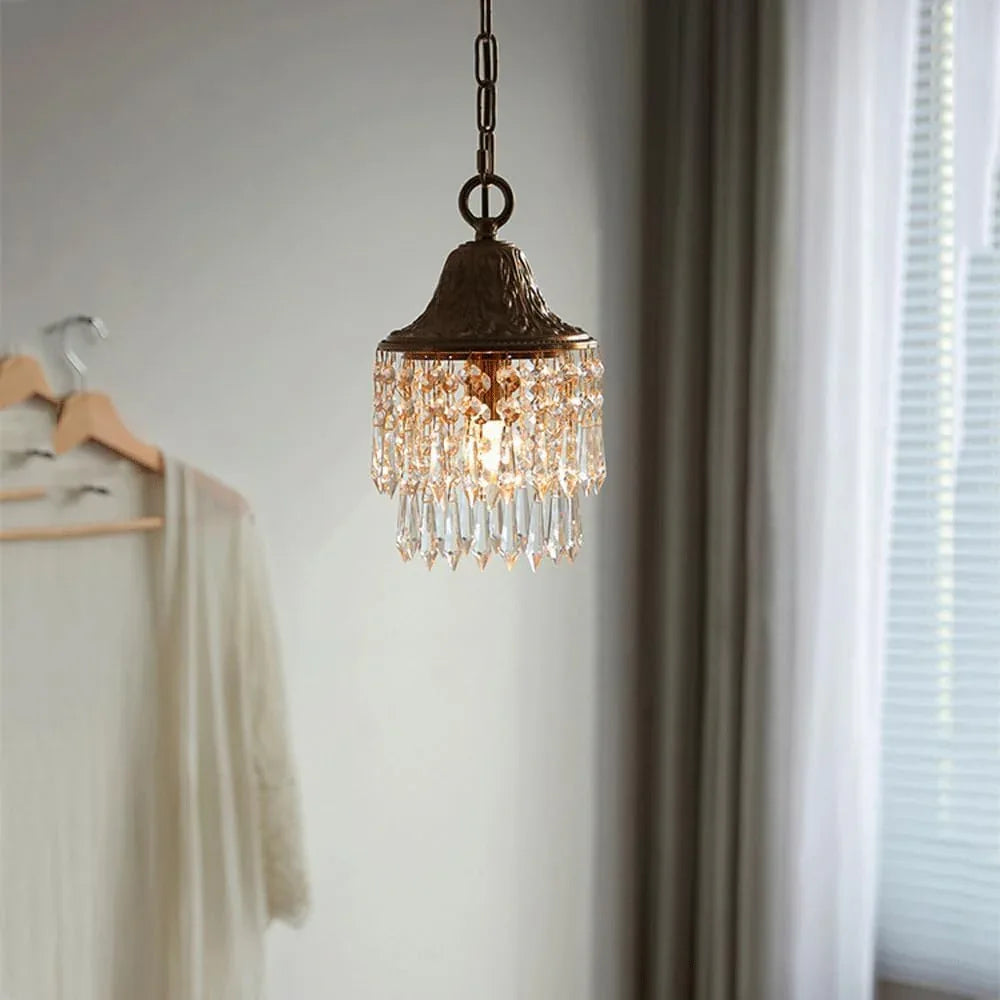 Audara-5-inch Crystal Chandeliers with Diamond-Shaped Pendants European Modern-Style Small Chandelier Suitable for Bedrooms, Studies, Hotels, Kitchens, and Island Ceiling Lights