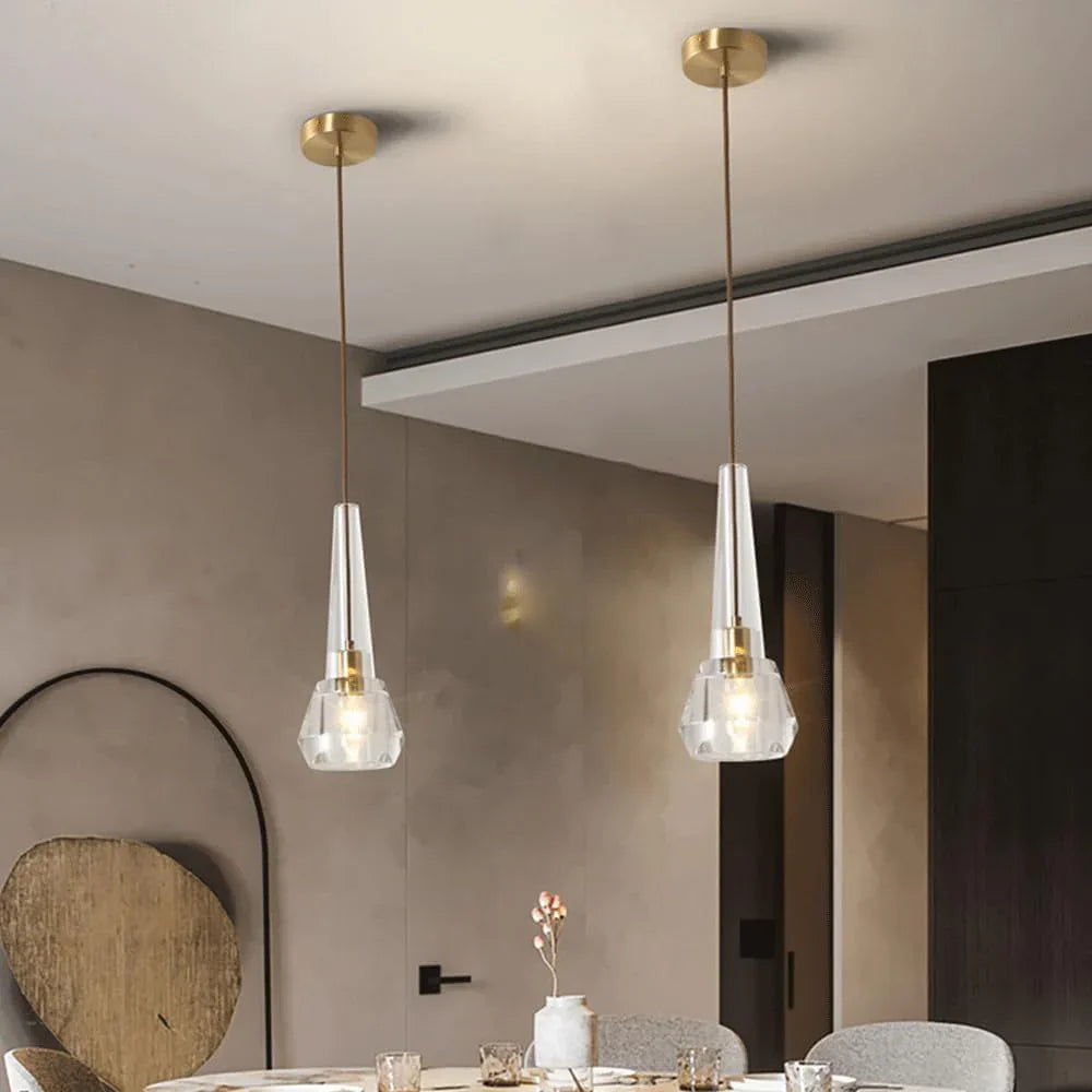 Audara-This 5-inch Crystal Pendant Light Features A Minimalist Bohemian Style and is Suitable for Various Settings Including Bedrooms, Hotels, Studies, Bedside Tables, Kitchen Islands, and Entryways.