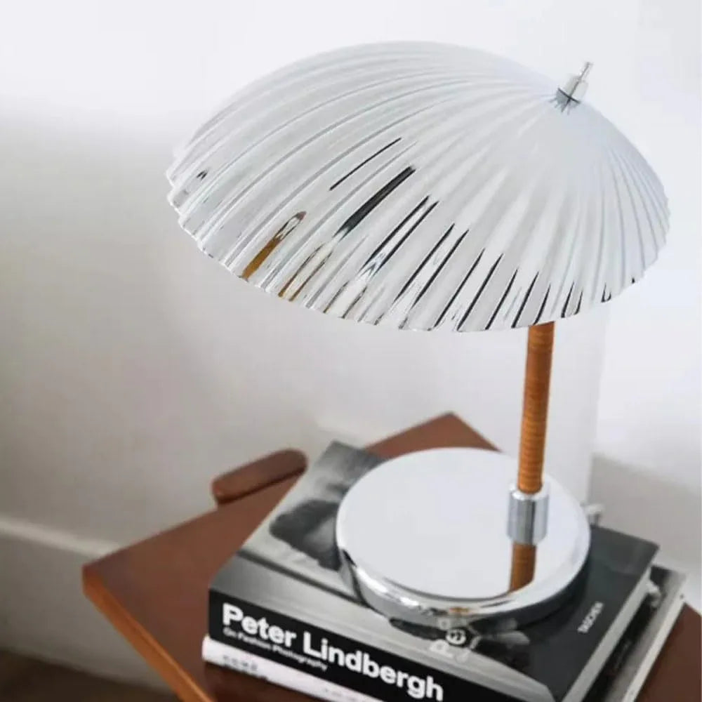 Audara-High-end Ambience Study Office Desk Light Luxury Art Shell Shape Brass Desk Lamp Showroom Model Room Restaurant Table Lamp Villa Hotel Front Desk Showcase Lighting Fixture