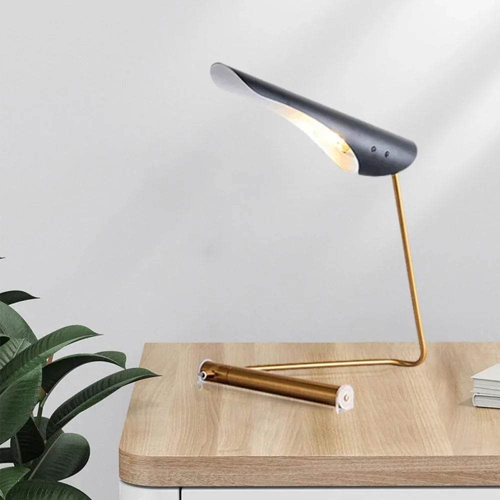 Audara-Scandinavian Simple Designer Model Home Desk Light Creative Luxury Metal Bedroom Bedside Desk Lamp Living Room Office Sofa Table Lamp Hotel Restaurant Warehouse Lighting Fixture