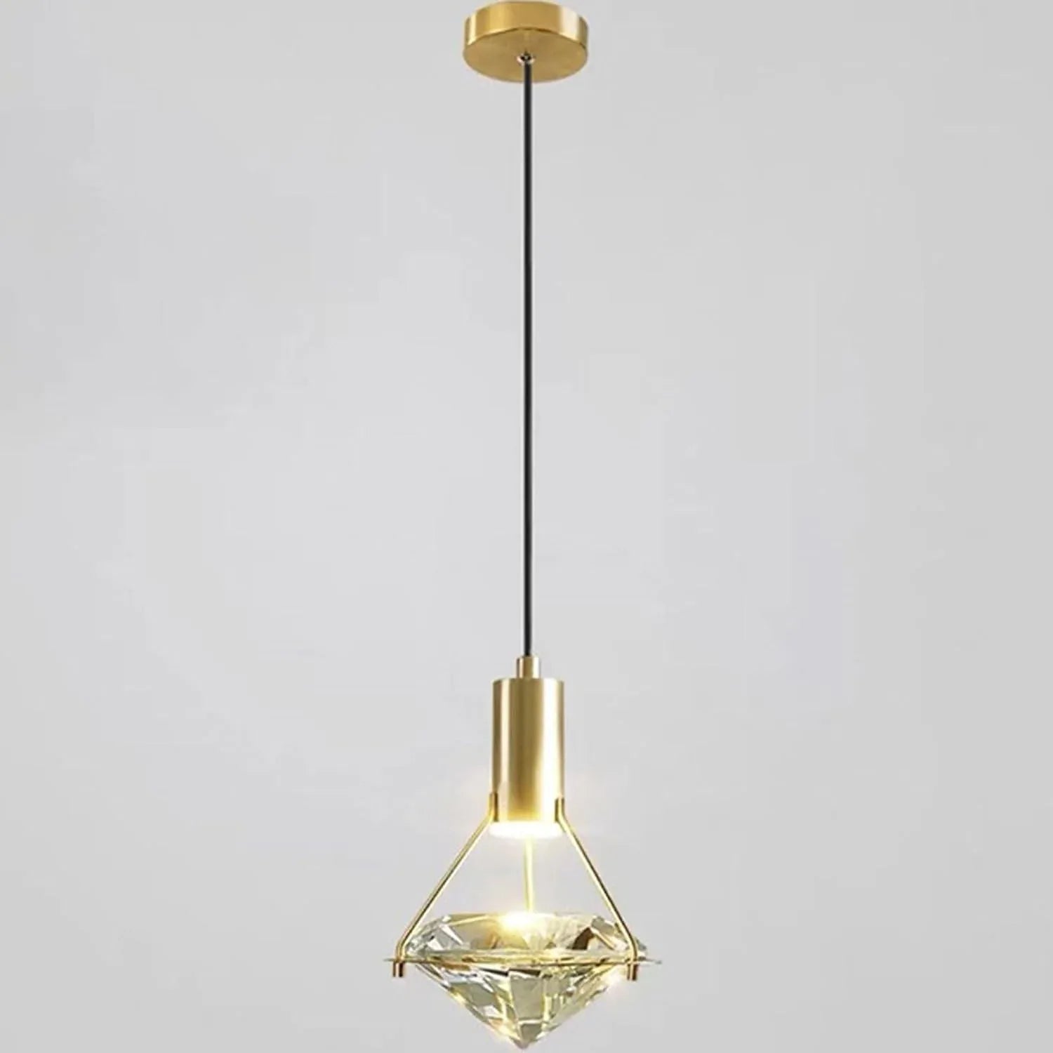 Audara-5.5-inch Crystal Pendant Light, European Modern Minimalist Style, Diamond Shape, Suitable for Installation in Various Spaces Such As Bedrooms, Hotels, Cafes, Restaurants, and Entryways.