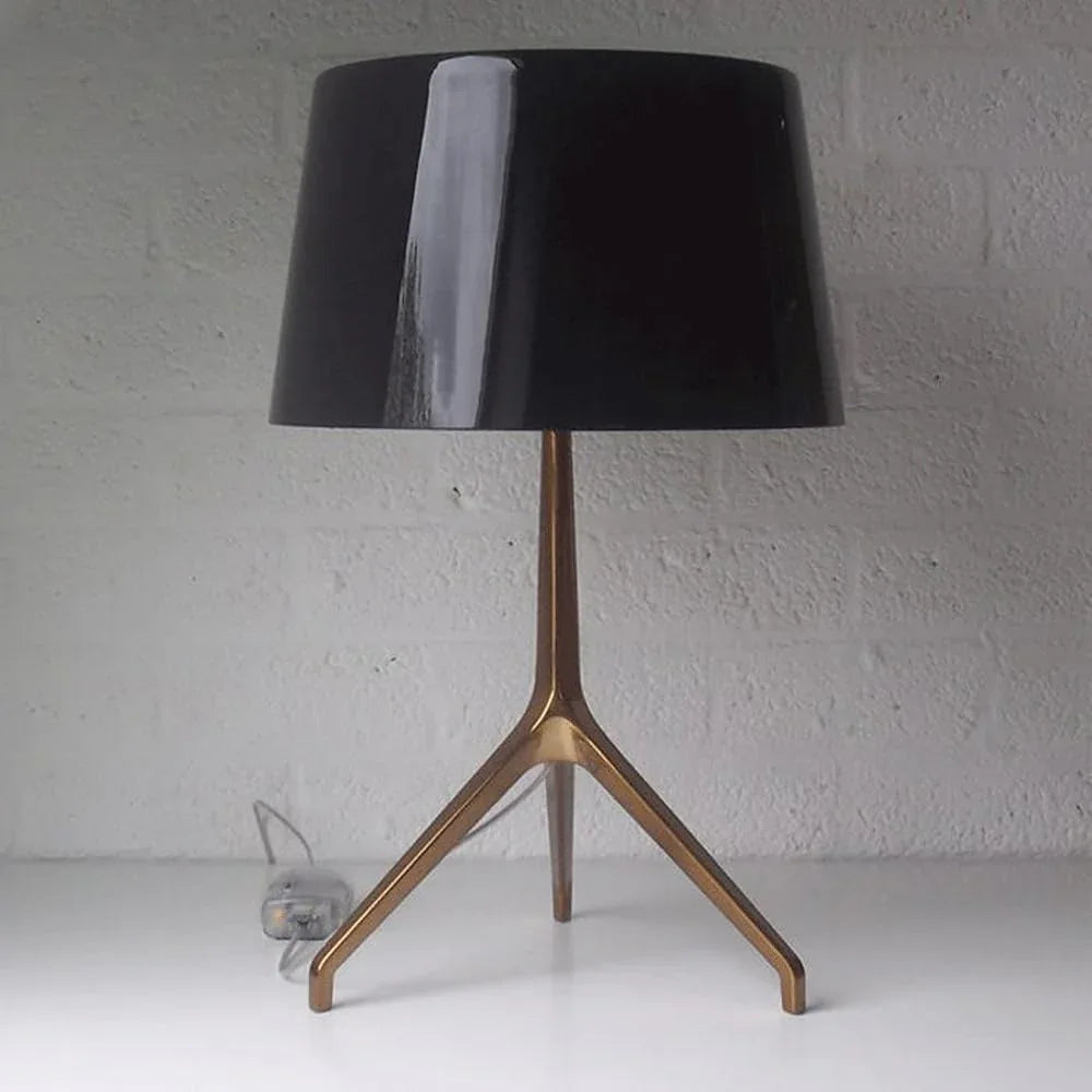 Audara-Italian Postmodern Hotel Cafe Model Room Decoration Desk Light Luxury Simple Tripod Shape Metal Desk Lamp Bedroom Living Room Office Table Lamp Showroom Clubhouse Bar Lighting Fixture