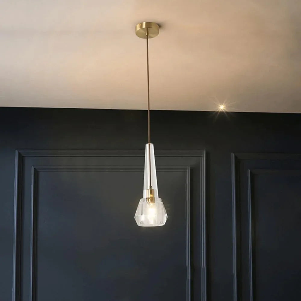 Audara-This 5-inch Crystal Pendant Light Features A Minimalist Bohemian Style and is Suitable for Various Settings Including Bedrooms, Hotels, Studies, Bedside Tables, Kitchen Islands, and Entryways.