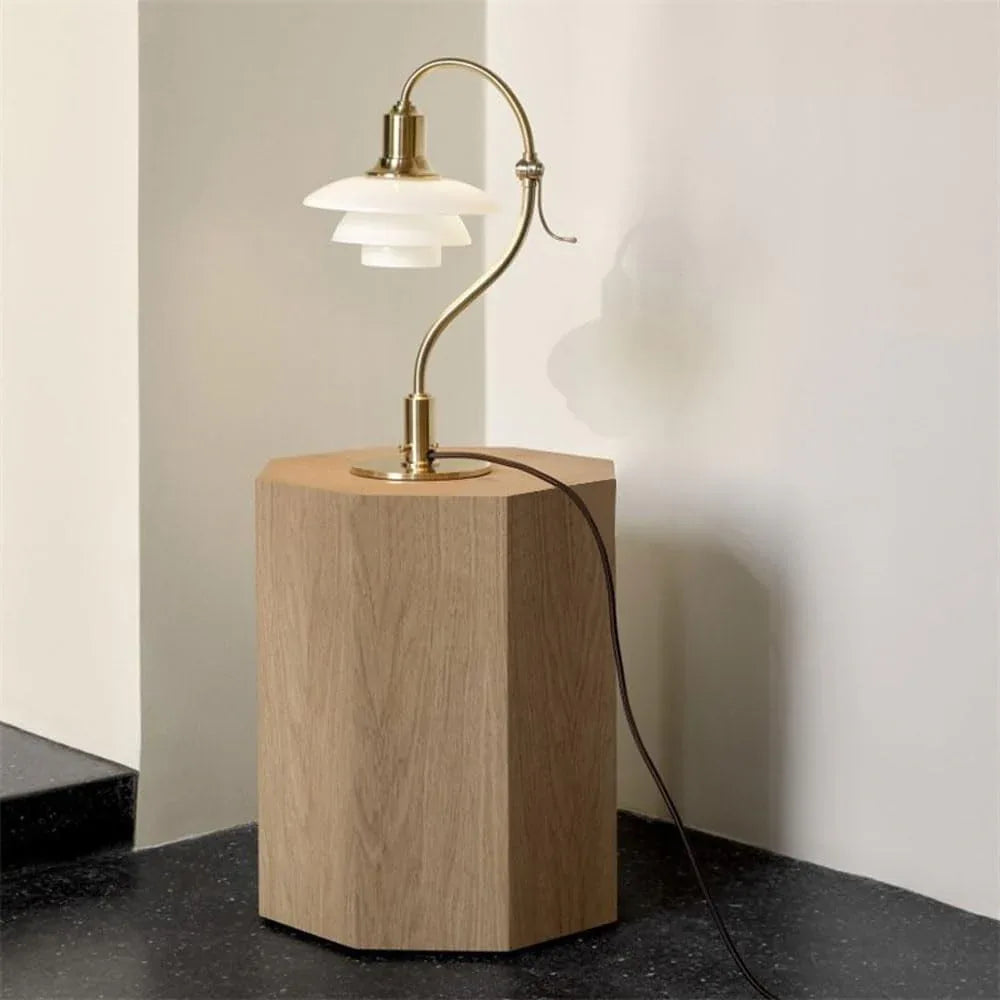Audara-Classic Creative Bedroom Study Desk Light Luxury High-end Metal Desk Lamp Office Apartment Restaurant Table Lamp Farmhouse Villa Library Hotel Room Mall Front Desk Lighting Fixture