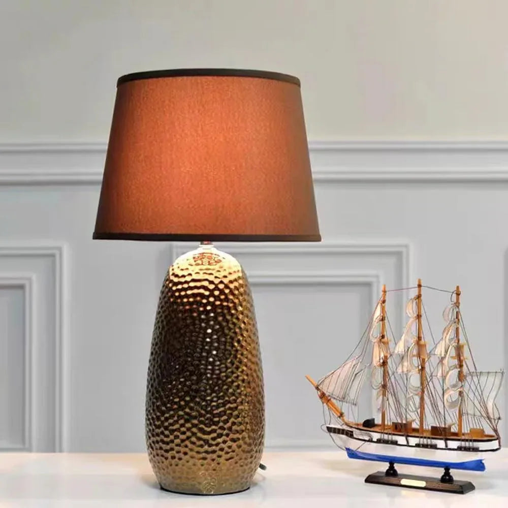 Audara-Modern American Sample Room Bedroom Desk Light Living Room Sofa Beside Office Desk Lamp Apartment Villa Restaurant Coffee Shop Decorative Table Lamp Simple Luxury Fabric Ceramic Lighting Fixture