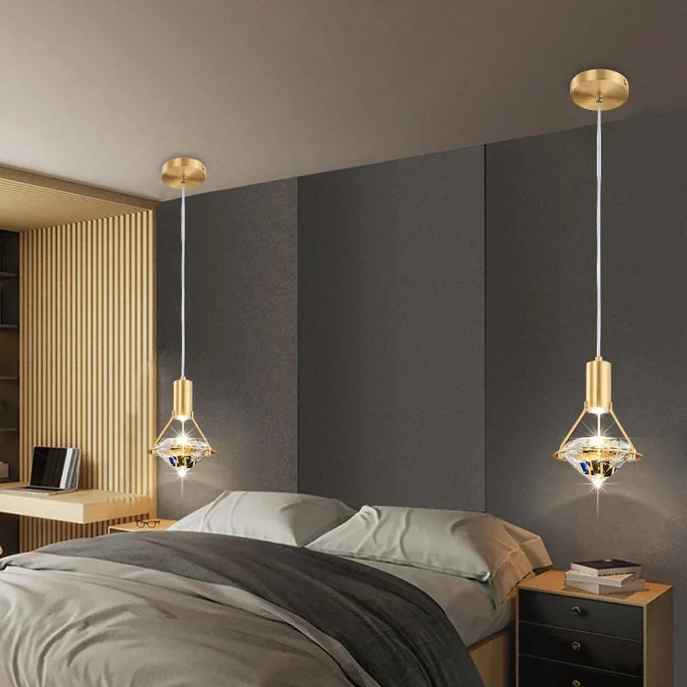 Audara-5.5-inch Crystal Pendant Light, European Modern Minimalist Style, Diamond Shape, Suitable for Installation in Various Spaces Such As Bedrooms, Hotels, Cafes, Restaurants, and Entryways.