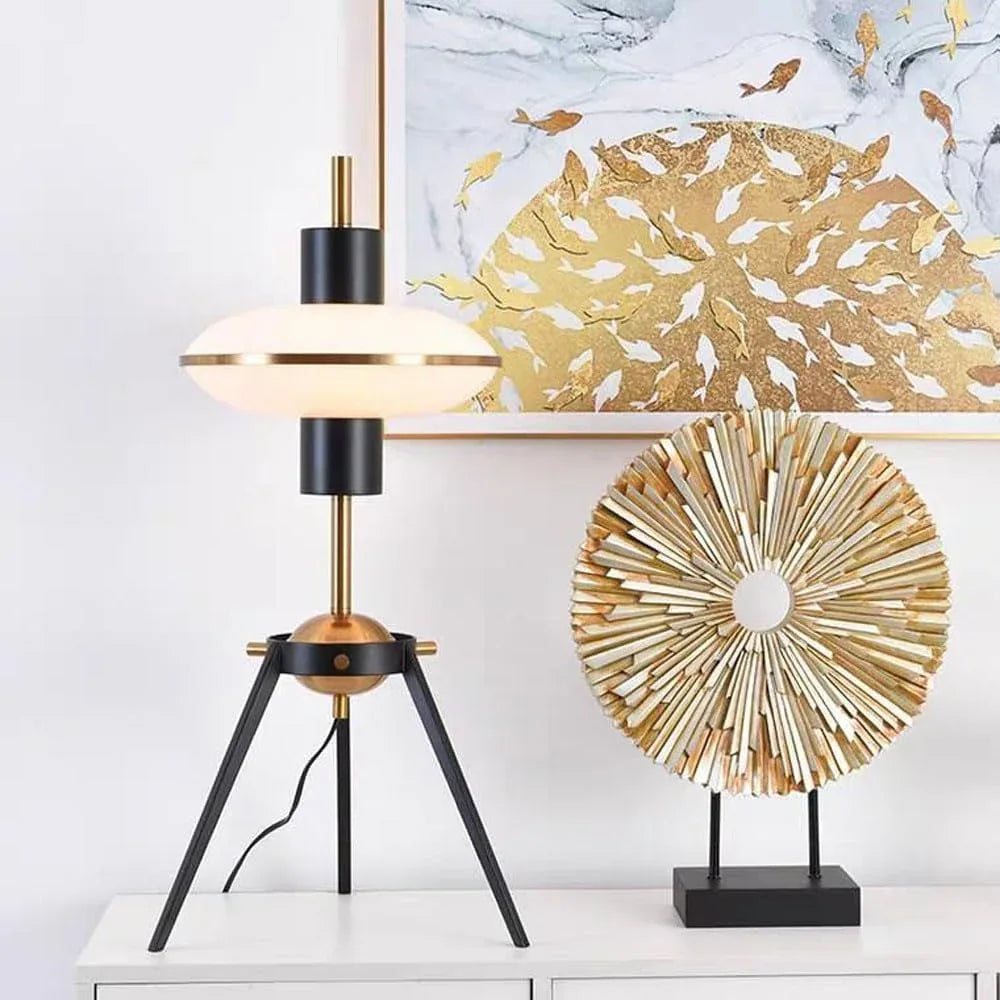 Audara-Scandinavian Minimalist Showroom Model House Showcase Desk Light Creative Tripod Stand Metal Desk Lamp Living Room Office Apartment Dormitory Table Lamp Hotel Front Desk Club Lighting Fixture