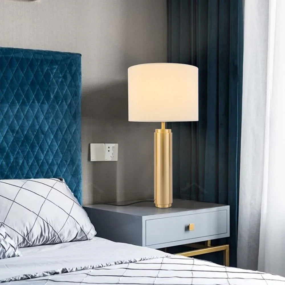 Audara-Luxury Study Office Restaurant Café Desk Light Sample Room Showcase Showroom Decoration Desk Lamp Hotel Villa Club Table Lamp High-end Classic Fabric Full Copper Lighting Fixture