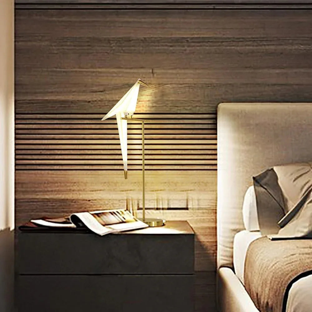 Audara-Postmodern Creative Study Office Desk Light Simple Art Bird-Shaped Metal Desk Lamp Bedroom Living Room Dormitory Table Lamp Apartment Cafe Western Restaurant Decoration Lighting Fixture