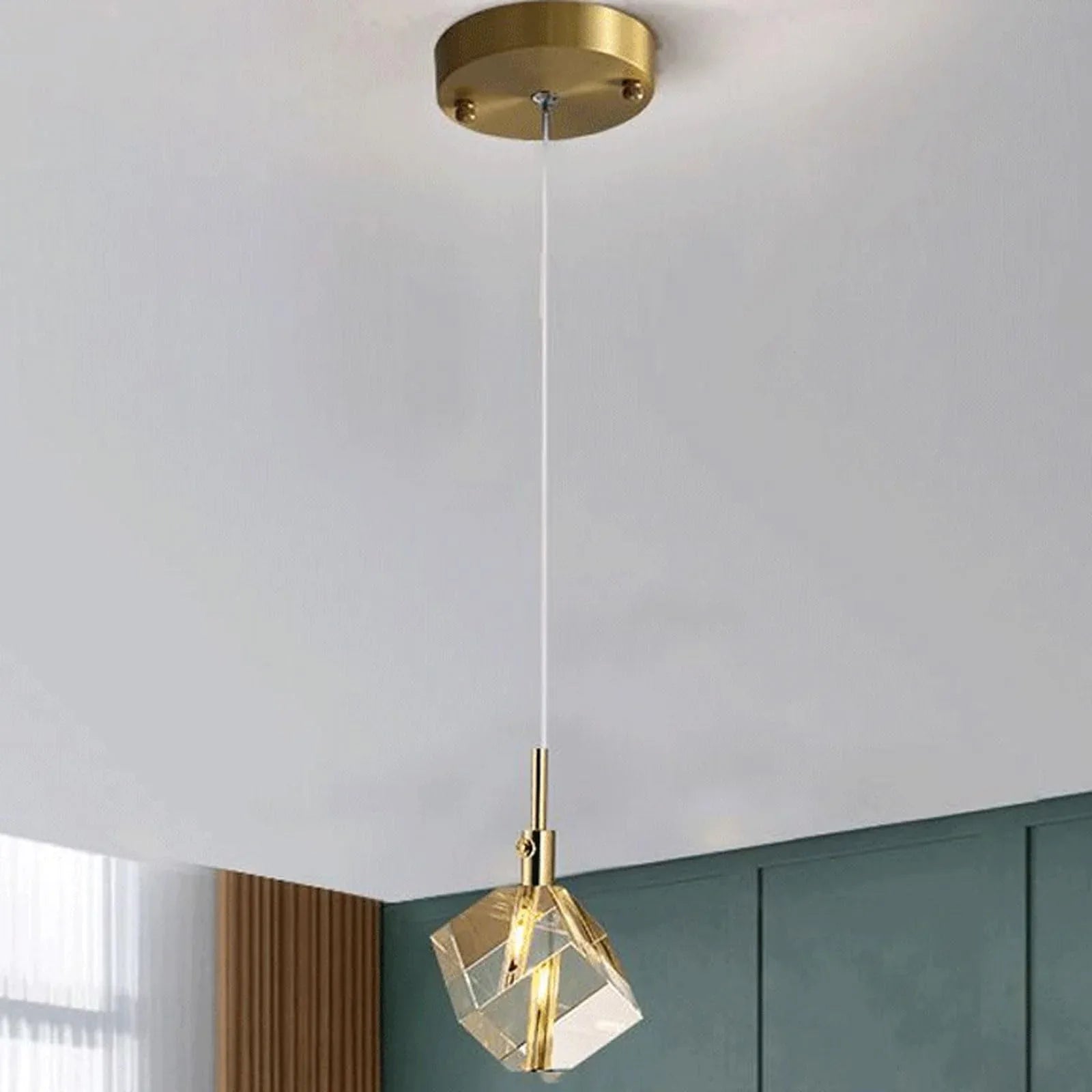 Audara-Crystal Pendant Light, 3.15 Inches, Three Colors Available, Cube Shape, A Modern Small Bedside Lamp Suitable for Bedrooms, Hotels, Restaurants, Kitchen Islands, and Other Spaces. B