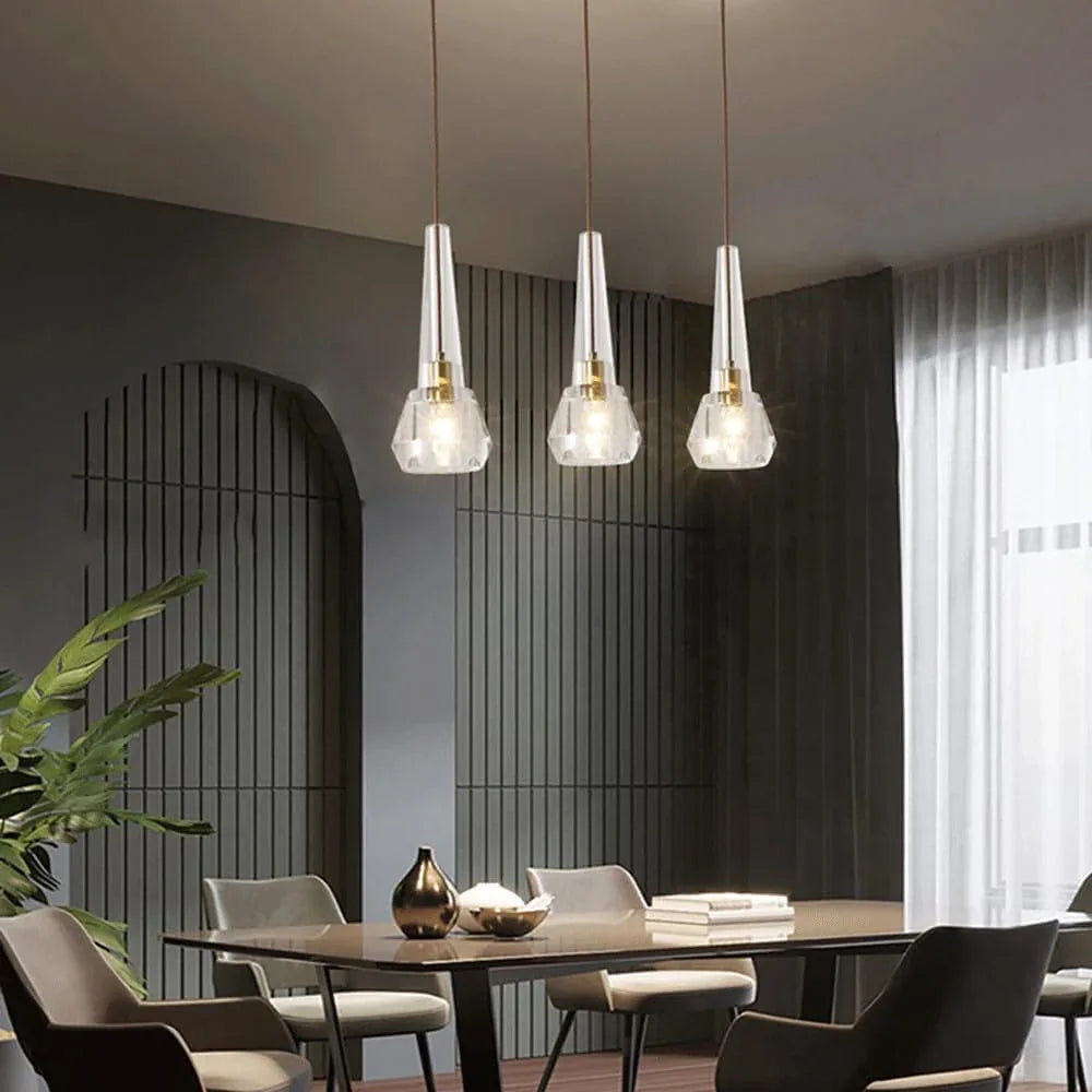 Audara-This 5-inch Crystal Pendant Light Features A Minimalist Bohemian Style and is Suitable for Various Settings Including Bedrooms, Hotels, Studies, Bedside Tables, Kitchen Islands, and Entryways.