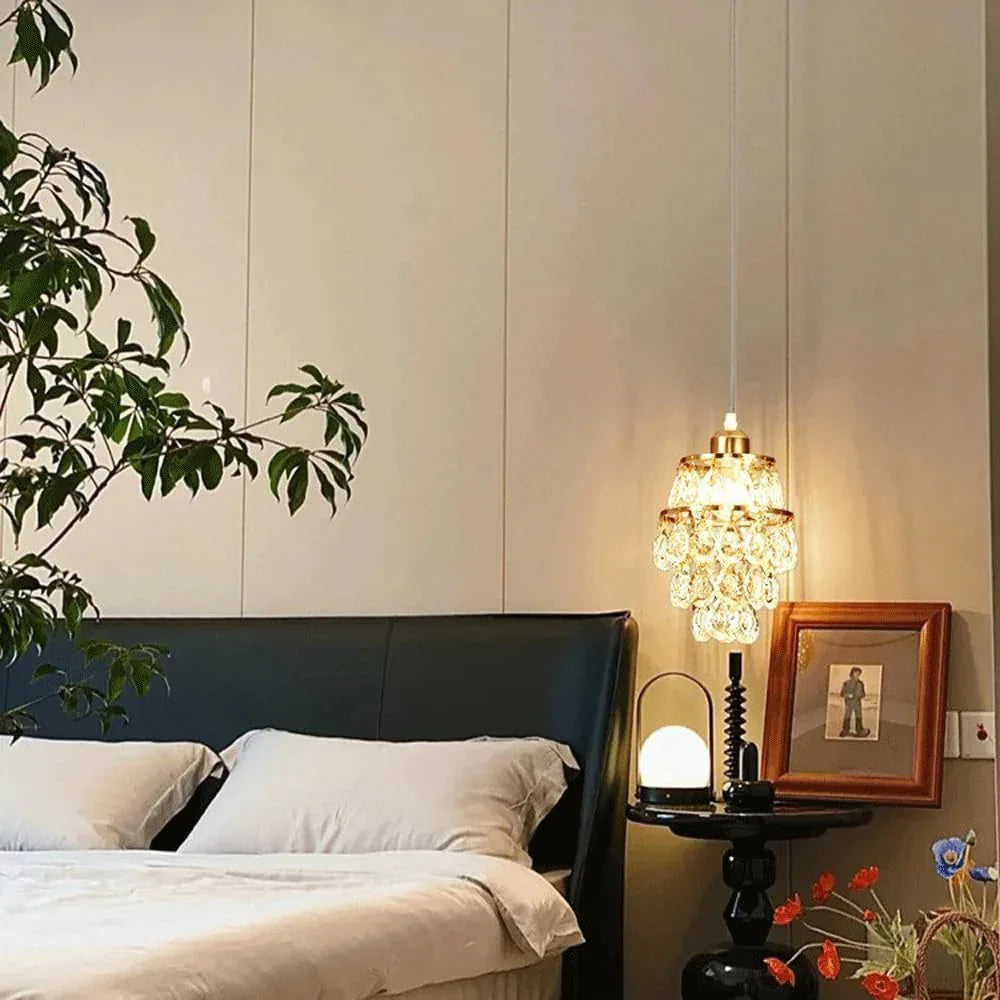 Audara-6-inch Diameter Minimalist Luxury Crystal Chandelier, French Retro Style, Small Chandelier, Suitable for Bedrooms, Living Rooms, Hotels, Cafes, and Various Other Settings.