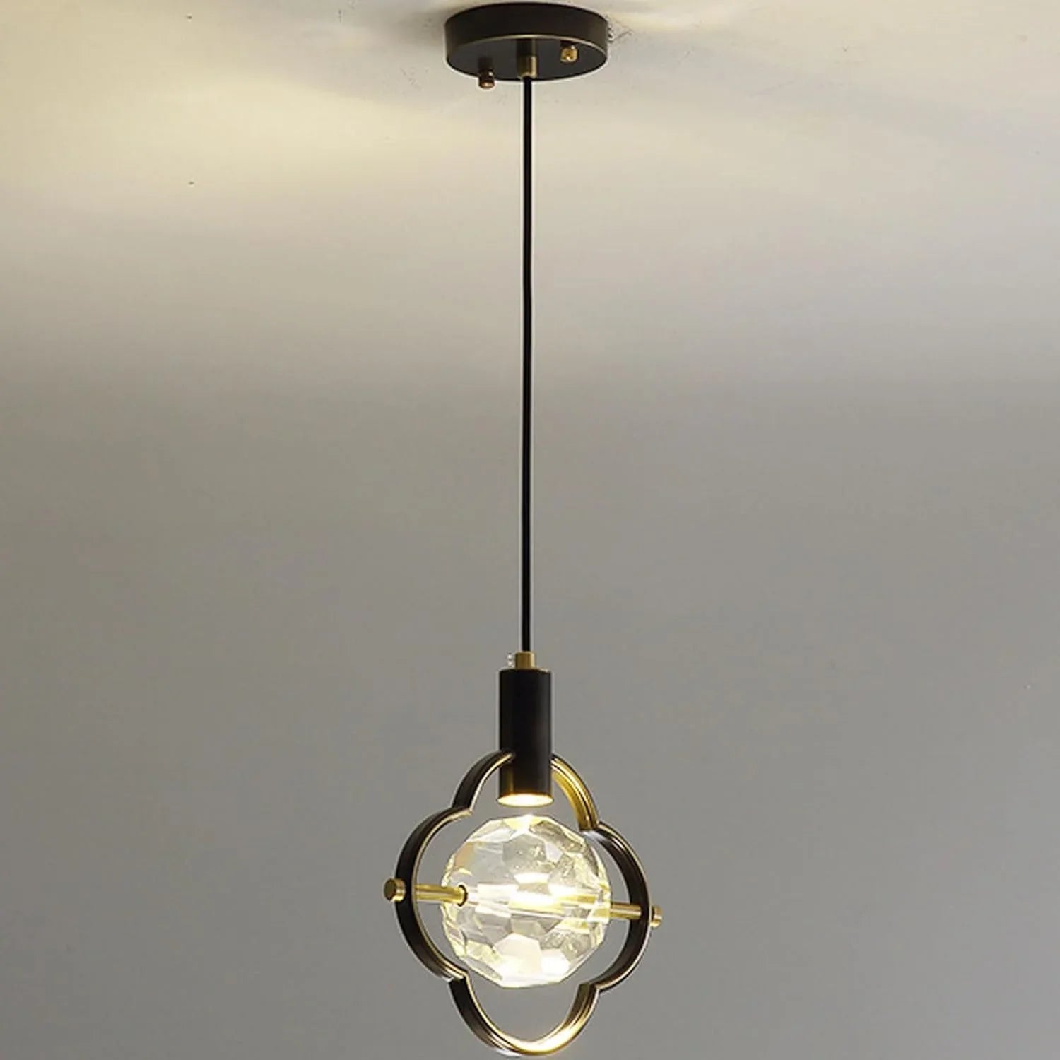 Audara-Crystal Pendant Light, 9-inch Style, Modern and Luxurious Design, Suitable for Various Locations Such As Hotels, Restaurants, and Kitchen Islands. Also Suitable for Bedrooms.