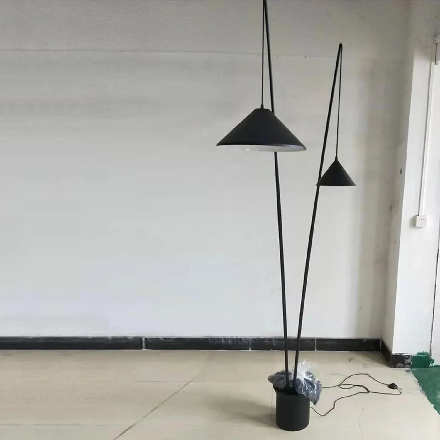 Audara-Personalized Art Hotel Model House Floor Lamp Black H47in Metal Standing Lamp Backdrop Office Corridor Torchiere Farmhouse Villa Mall Lighting Fixture