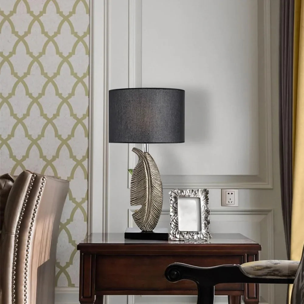 Audara-Creative Art Living Room Bedroom Bedside Desk Light Study Office Apartment Villa Desk Lamp Sample Room Backdrop Club Bar Decoration Table Lamp Personalized Fashion Resin Fabric Lighting Fixture