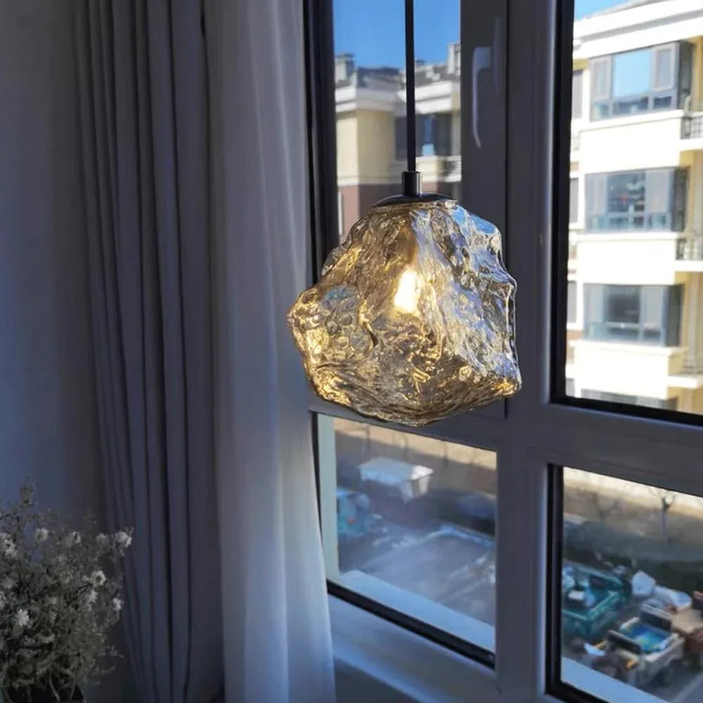 Audara-Crystal Pendant Light, Small-Sized Ice Cube-Shaped Decorative Bedroom Chandelier, Modern and Luxurious Style, Suitable for Various Spaces Such As Hotels, Kitchen Islands, Entryways, and Cafes