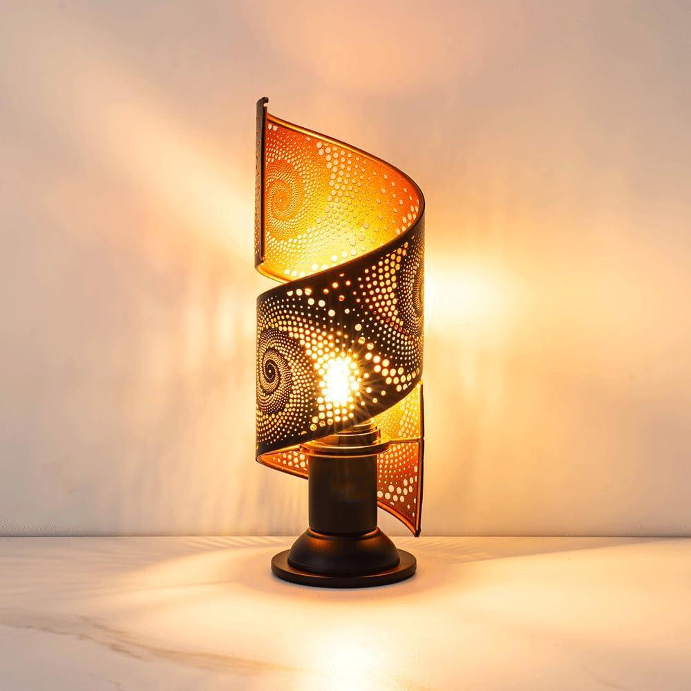 Audara-Creative Ambience Study Bedroom Desk Light Fashion Living Room Sofa Beside Bed Head Desk Lamp Elegant Black Hollow Metal Table Lamp Cafe Restaurant B&B Hotel Front Desk Lighting Fixture
