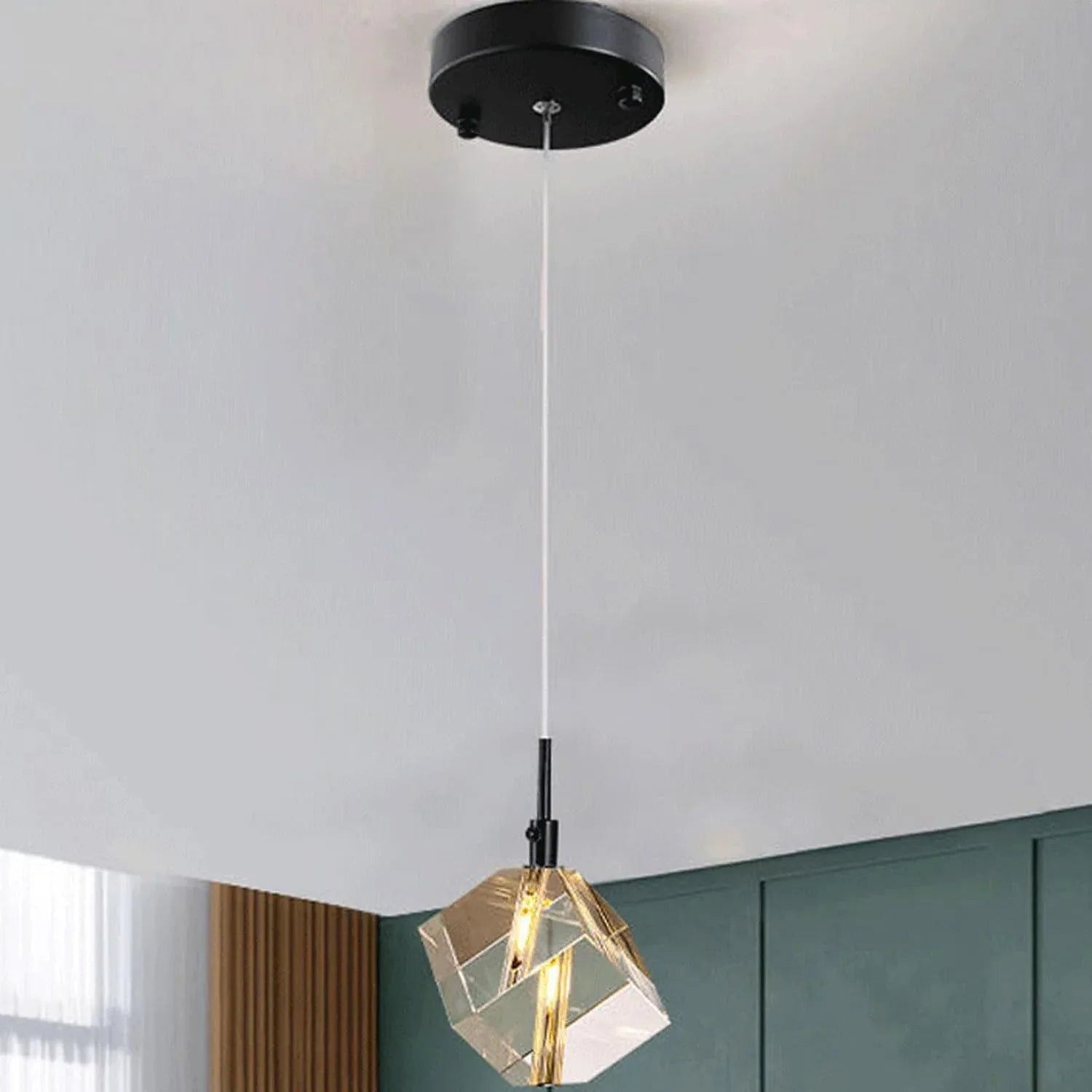 Audara-Crystal Pendant Light, 3.15 Inches, Three Colors Available, Cube Shape, A Modern Small Bedside Lamp Suitable for Bedrooms, Hotels, Restaurants, Kitchen Islands, and Other Spaces.